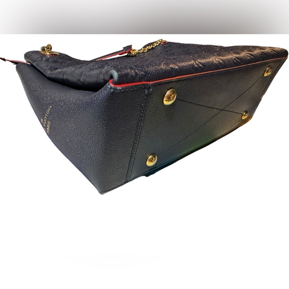 Sold.   LOUIS VUITTON Navy Red
Surene Mm Marine Rouge Monogram Empreinte - Picture 9 of 10
